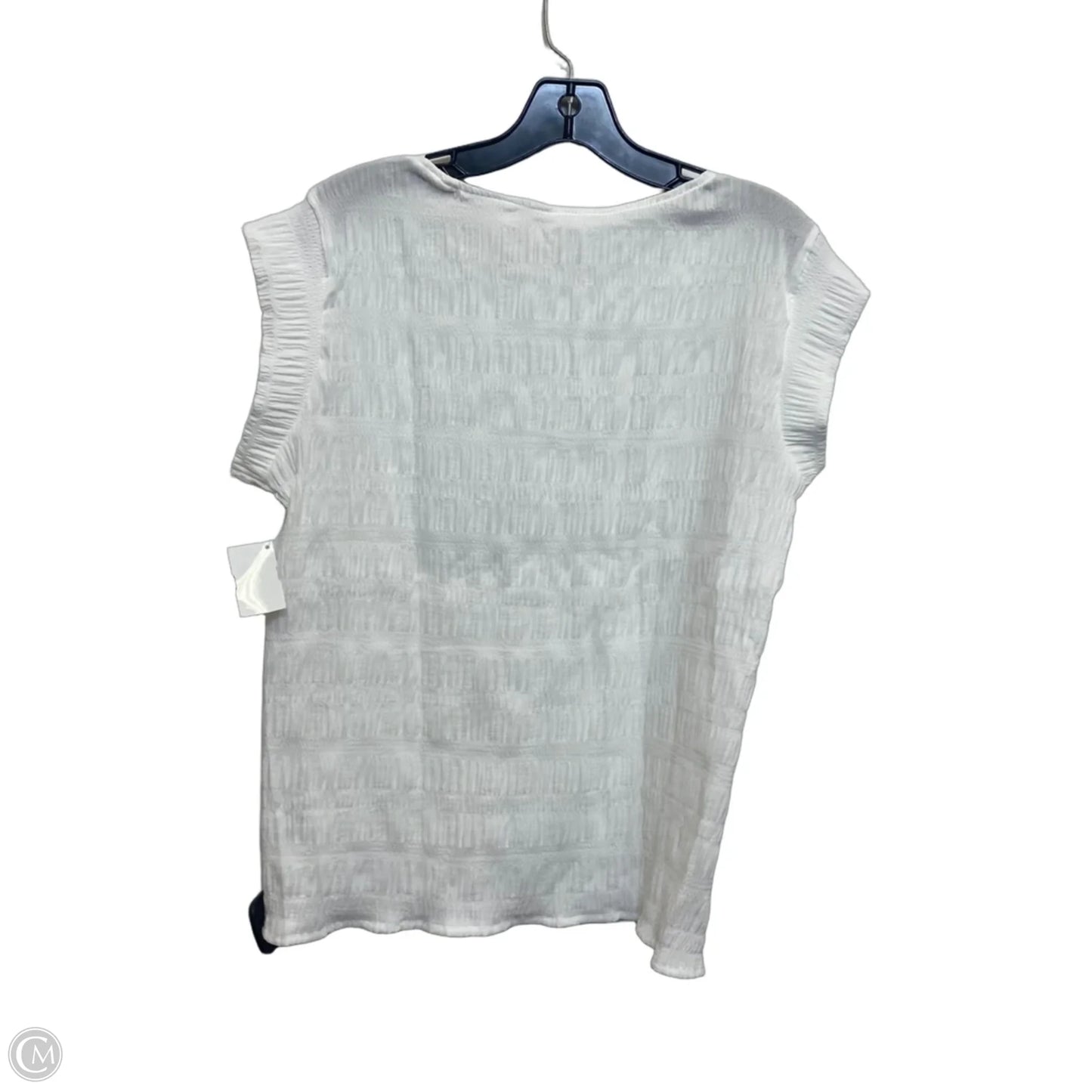 Top Short Sleeve By Clothes Mentor In White, Size: S