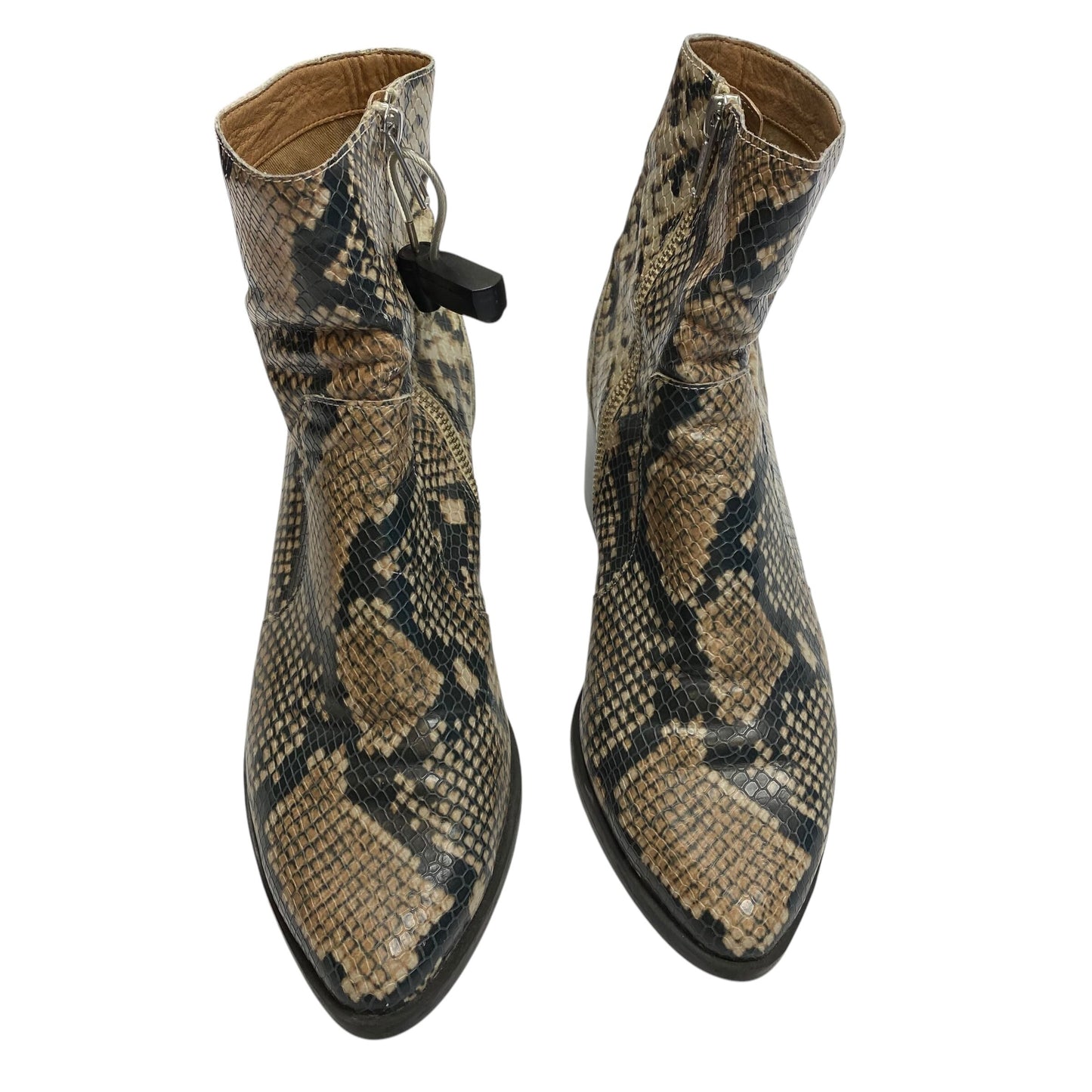 Boots Ankle Heels By Treasure And Bond Size: 8.5