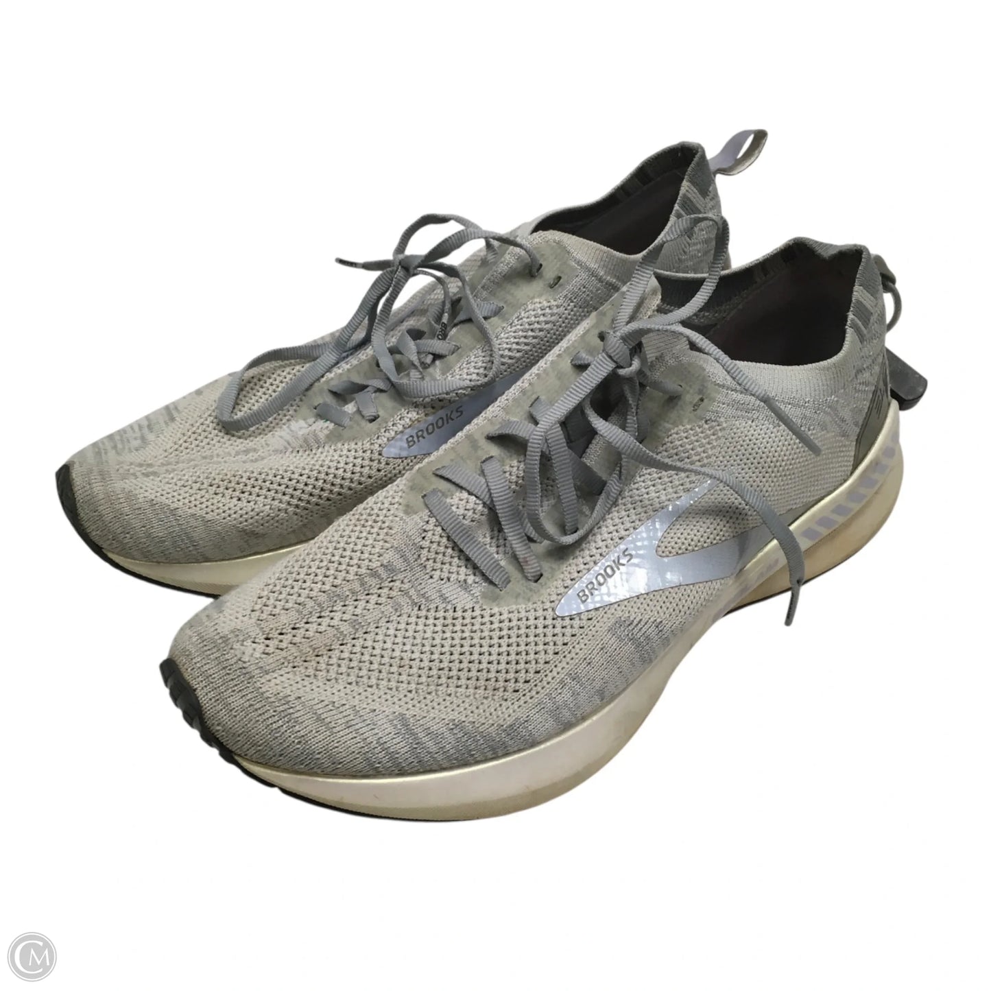 Shoes Athletic By Brooks In Grey, Size: 11
