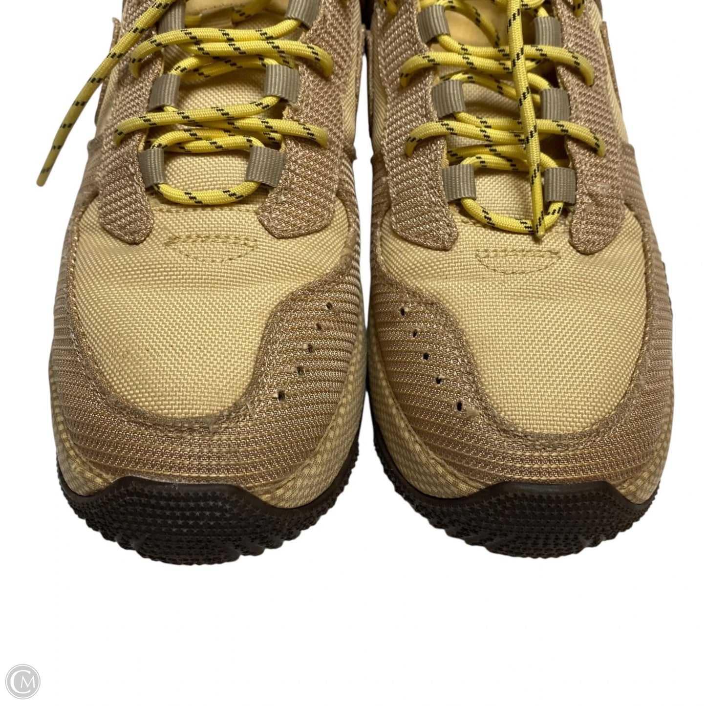 Shoes Sneakers By Nike In Gold, Size: 9