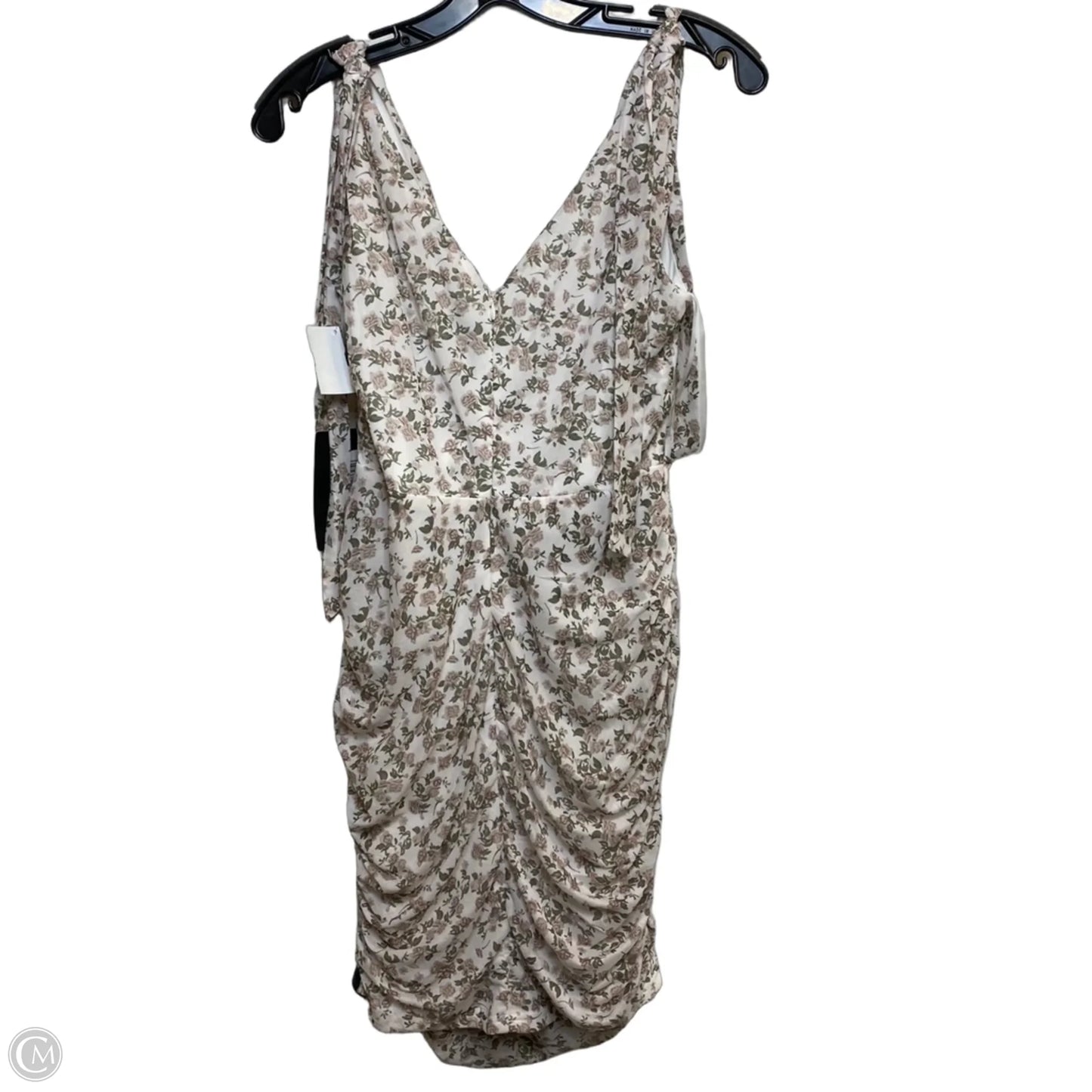 Dress Casual Short By Pretty Little Thing In Cream & Green, Size: L