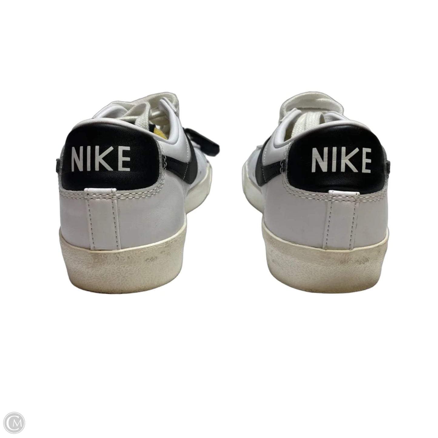 Shoes Sneakers By Nike In White, Size: 8.5