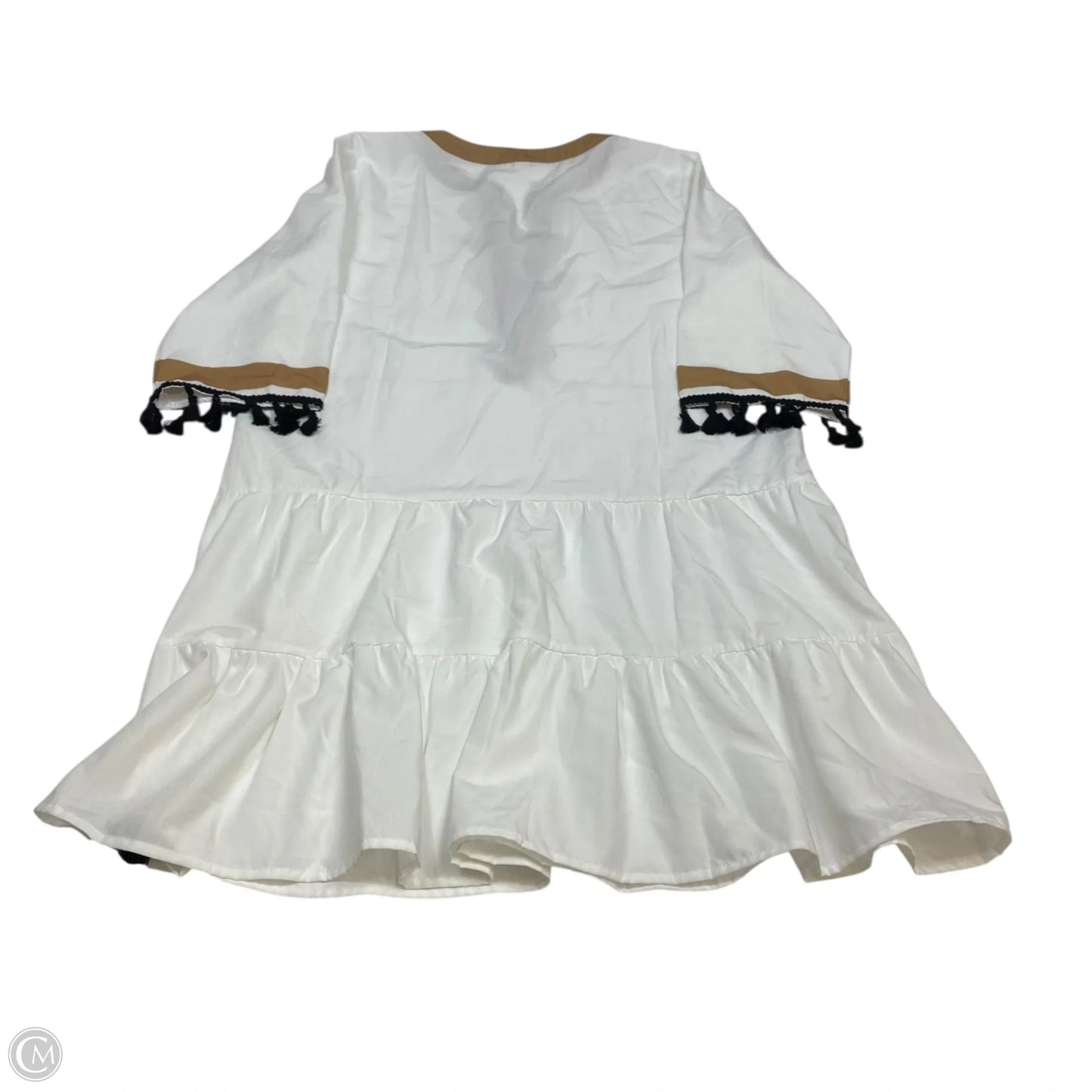 Dress Casual Short By Clothes Mentor In Tan & White, Size: L