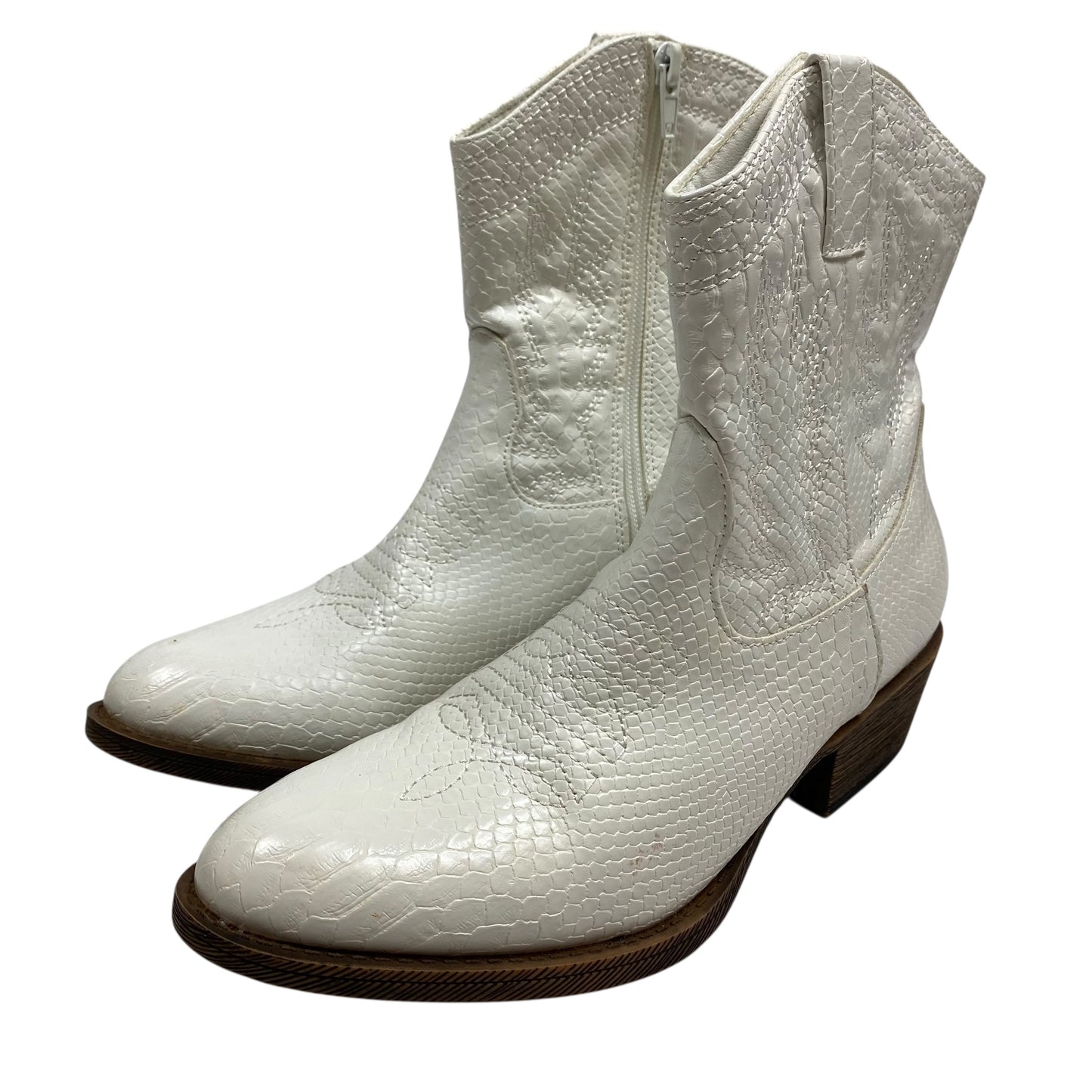 Boots Western By Coconuts In White, Size:7