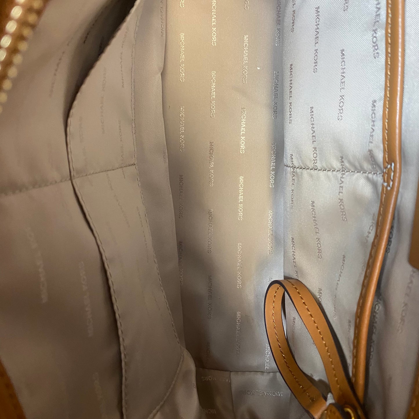 Handbag Designer By Michael Kors, Size: Medium