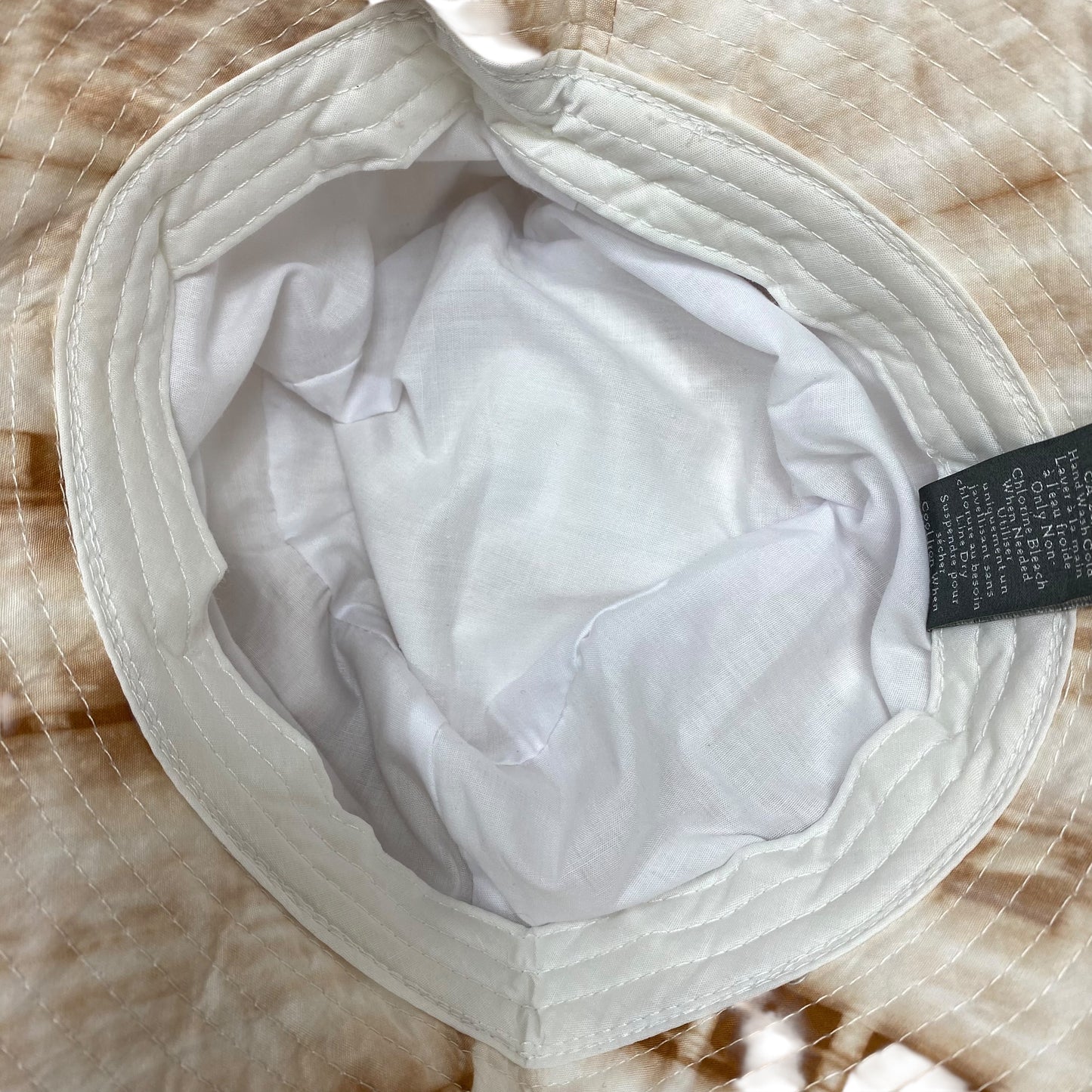 Hat Bucket By Vince Camuto In Cream & Tan