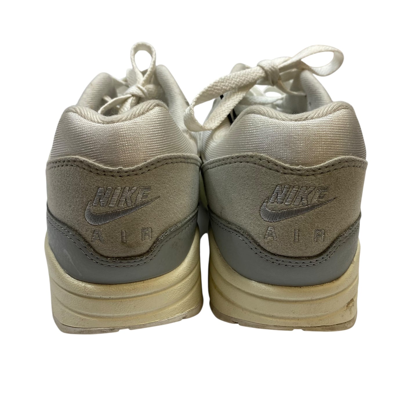 Shoes Athletic By Nike In Grey & White, Size:9.5