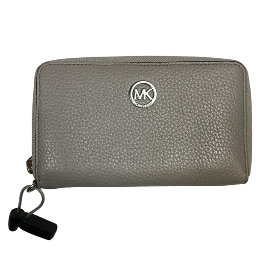Wallet Designer By Michael Kors In Grey, Size:Medium