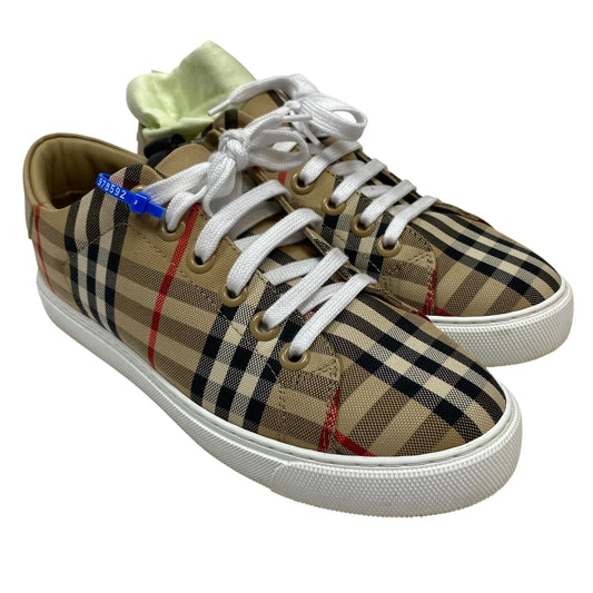 Shoes Luxury Designer By Burberry In Brown, Size:8