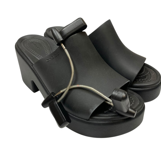 Sandals Heels Block By Crocs In Black, Size:5