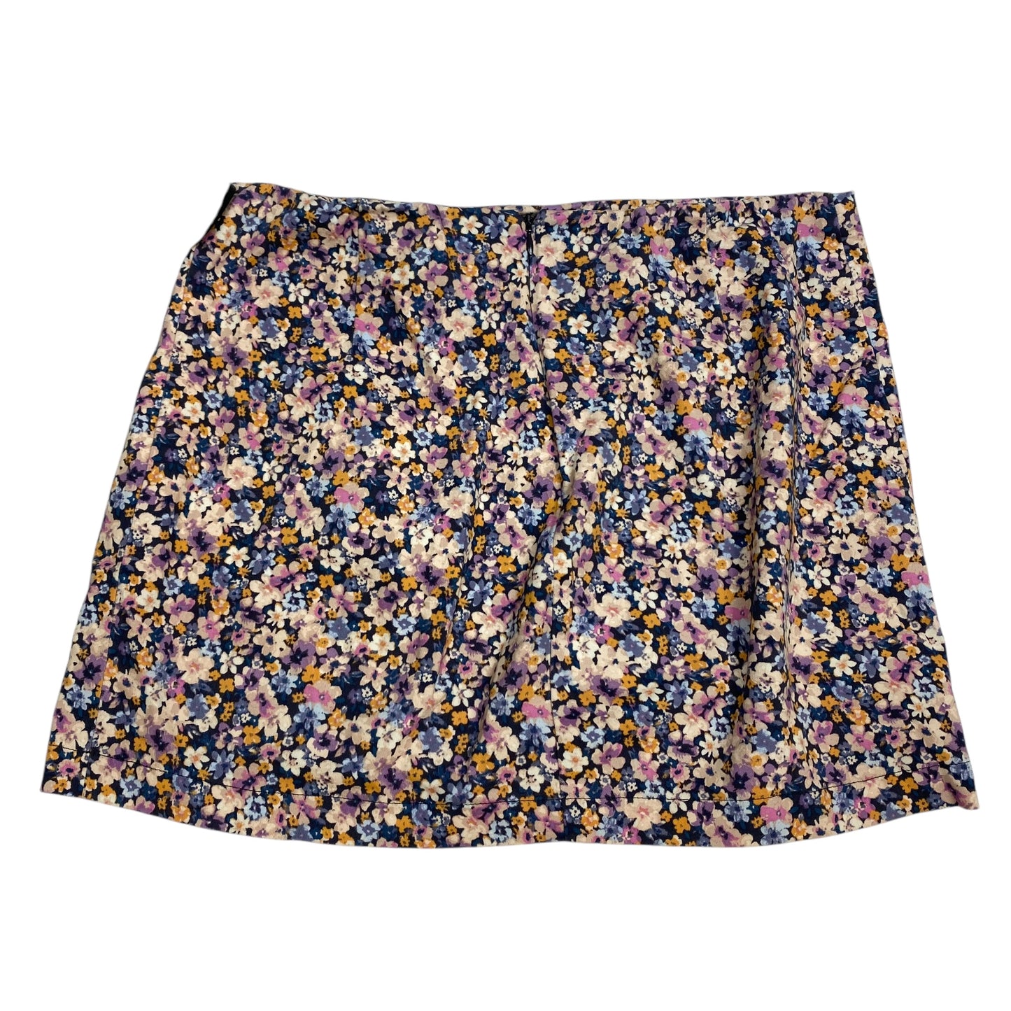 Skirt Mini & Short By Wild Fable In Floral Print, Size: L