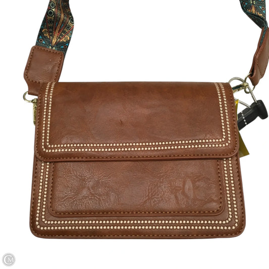 Crossbody By Cmf, Size: Small