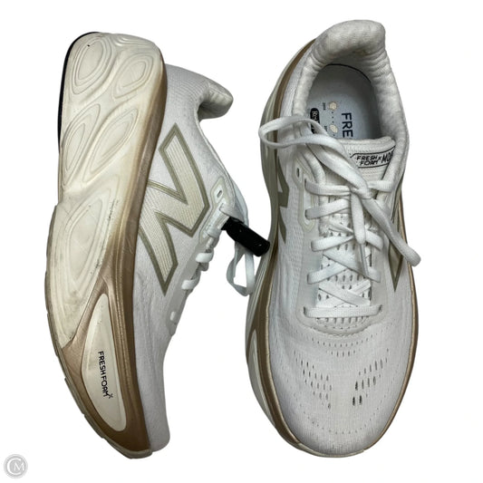 Shoes Athletic By New Balance In White, Size: 9