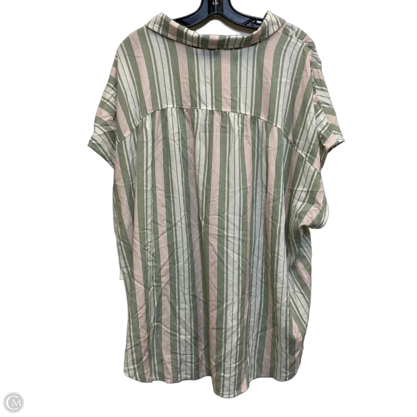 Top Short Sleeve By Torrid In Green, Size: 4x