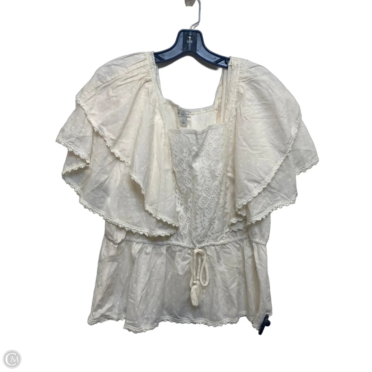 Top Short Sleeve By Cato In Cream, Size: L