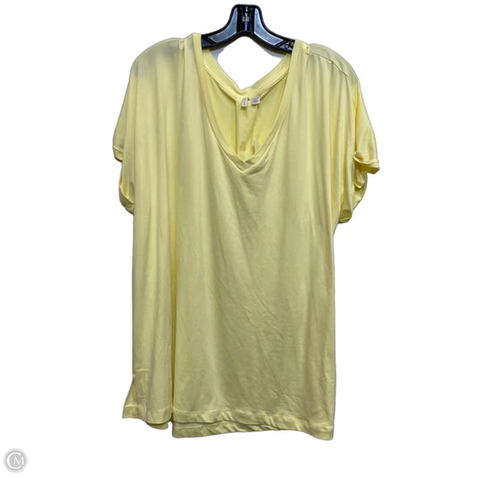 Top Short Sleeve By Cato In Yellow, Size: 4x