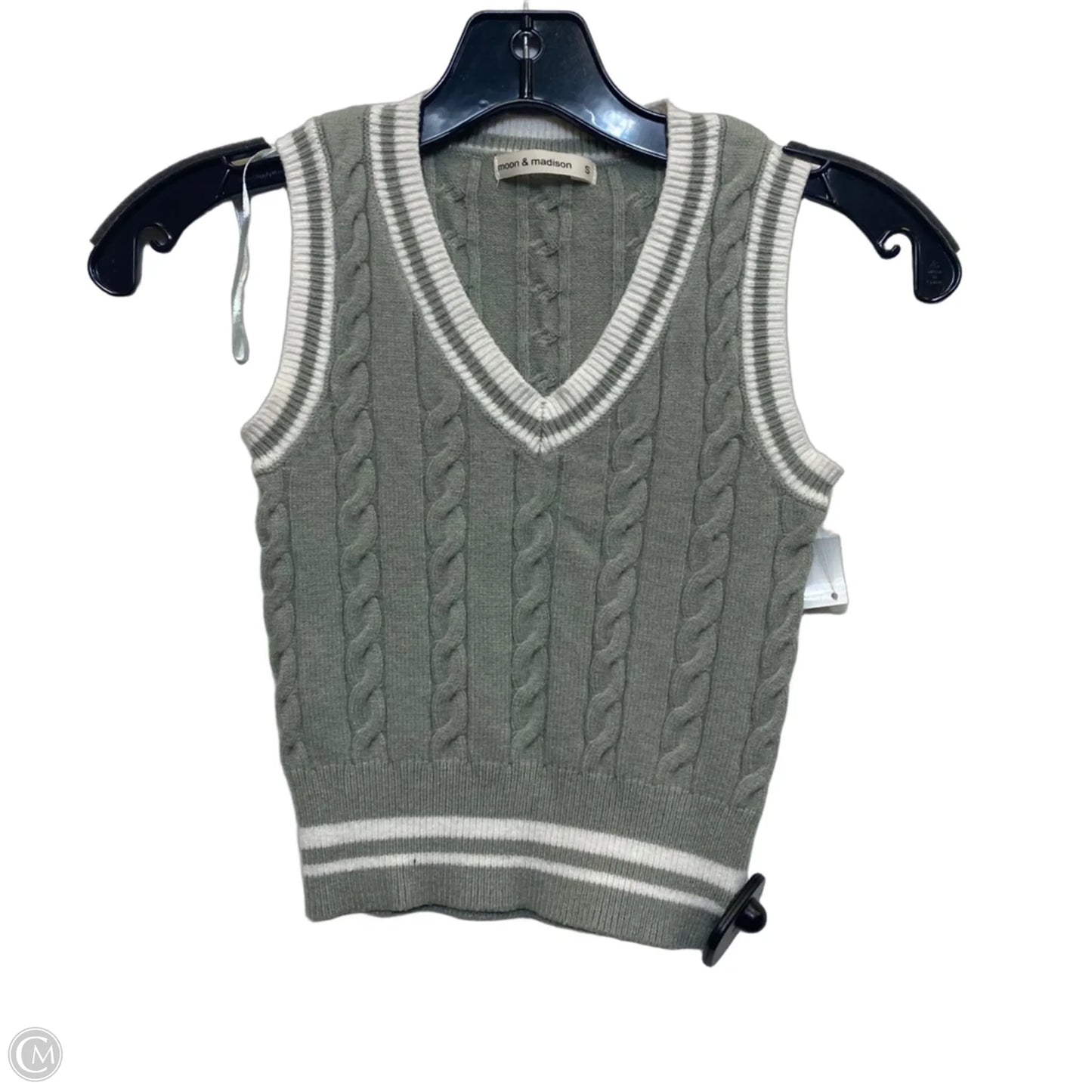 Top Sleeveless By Moon And Madison In Green, Size: S