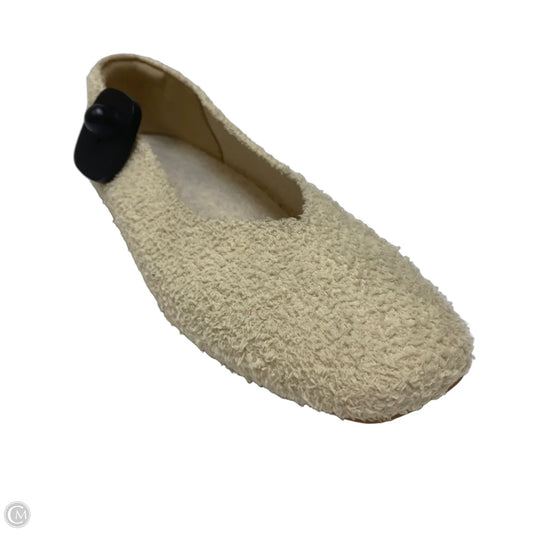 Shoes Flats By Vivaia In Cream, Size: 10.5