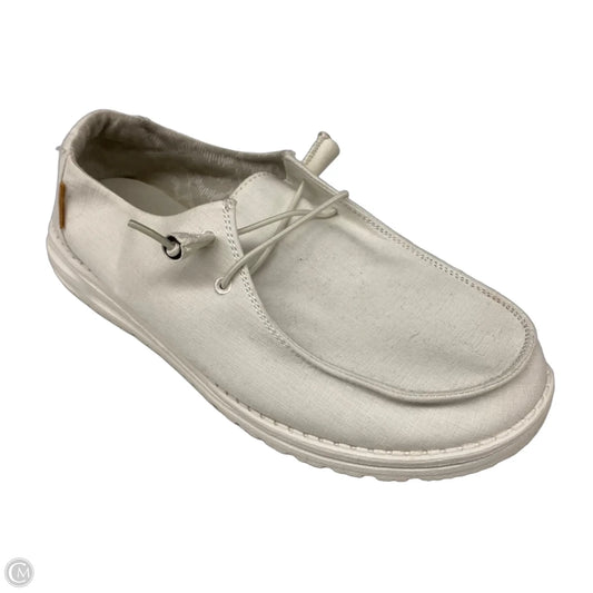 Shoes Flats By Hey Dude In White, Size: 10