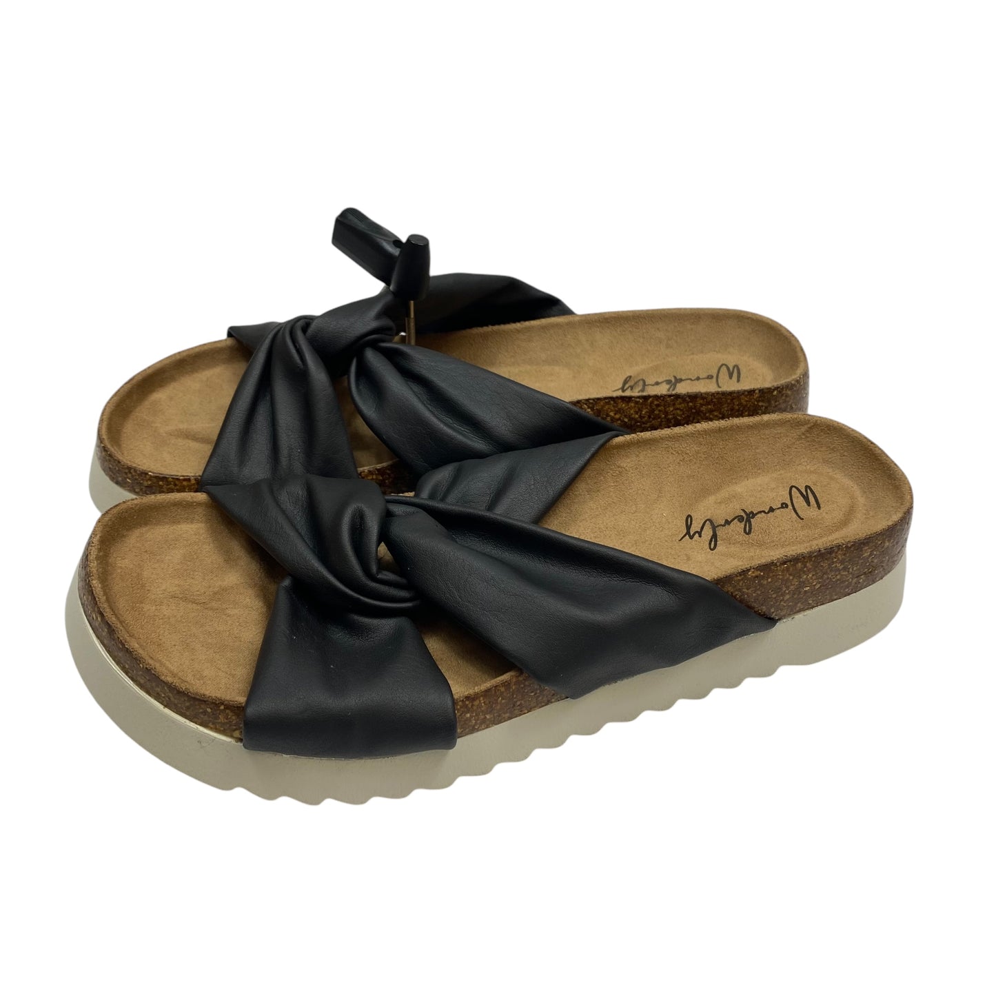 Sandals Flats By Wonderly In Black, Size: 8