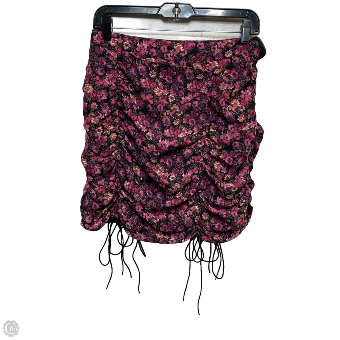 Skirt Mini & Short By Pretty Little Thing In Black & Pink, Size: L
