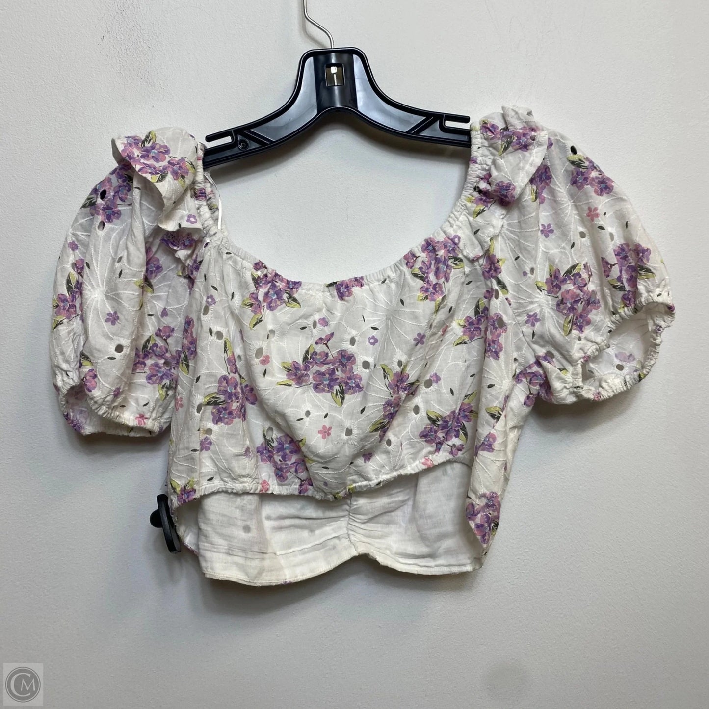 Top Short Sleeve By Idem Ditto In Purple & White, Size: M