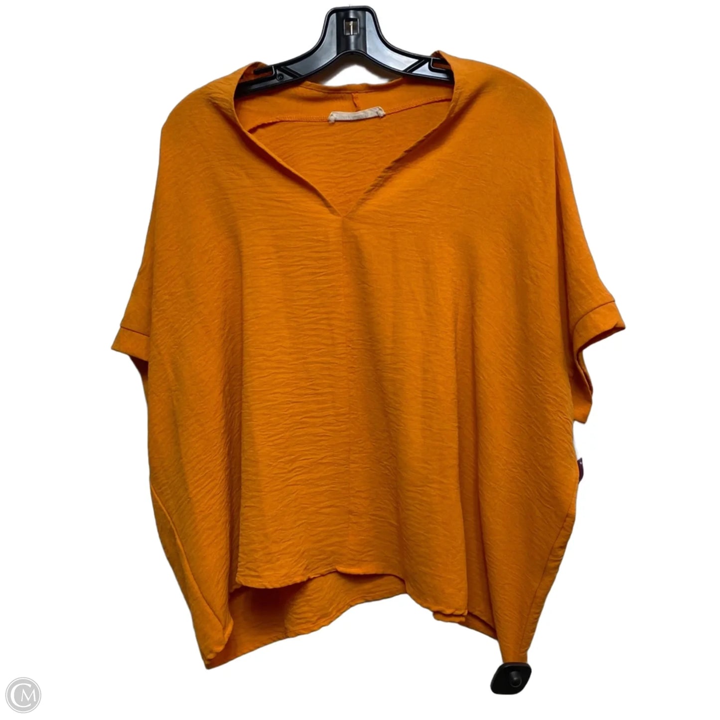 Top Short Sleeve By Cherry cloth In Orange, Size: M