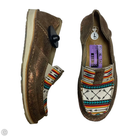 Shoes Flats By Ariat In Brown & White, Size: 7