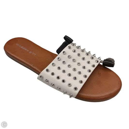 Sandals Flats By Madden Girl In White, Size: 8.5