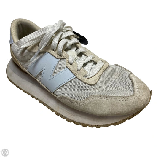 Shoes Athletic By New Balance In Cream, Size: 7
