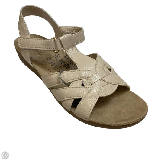 Sandals Heels Wedge By Bare Traps In Cream, Size: 9.5