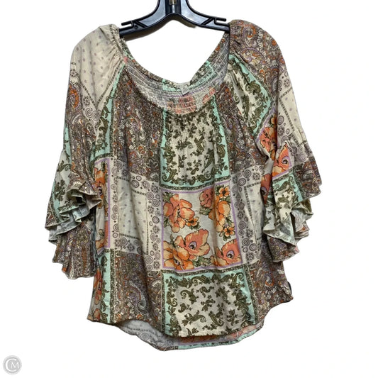 Top Short Sleeve By Cato In Green & Tan, Size: Xl