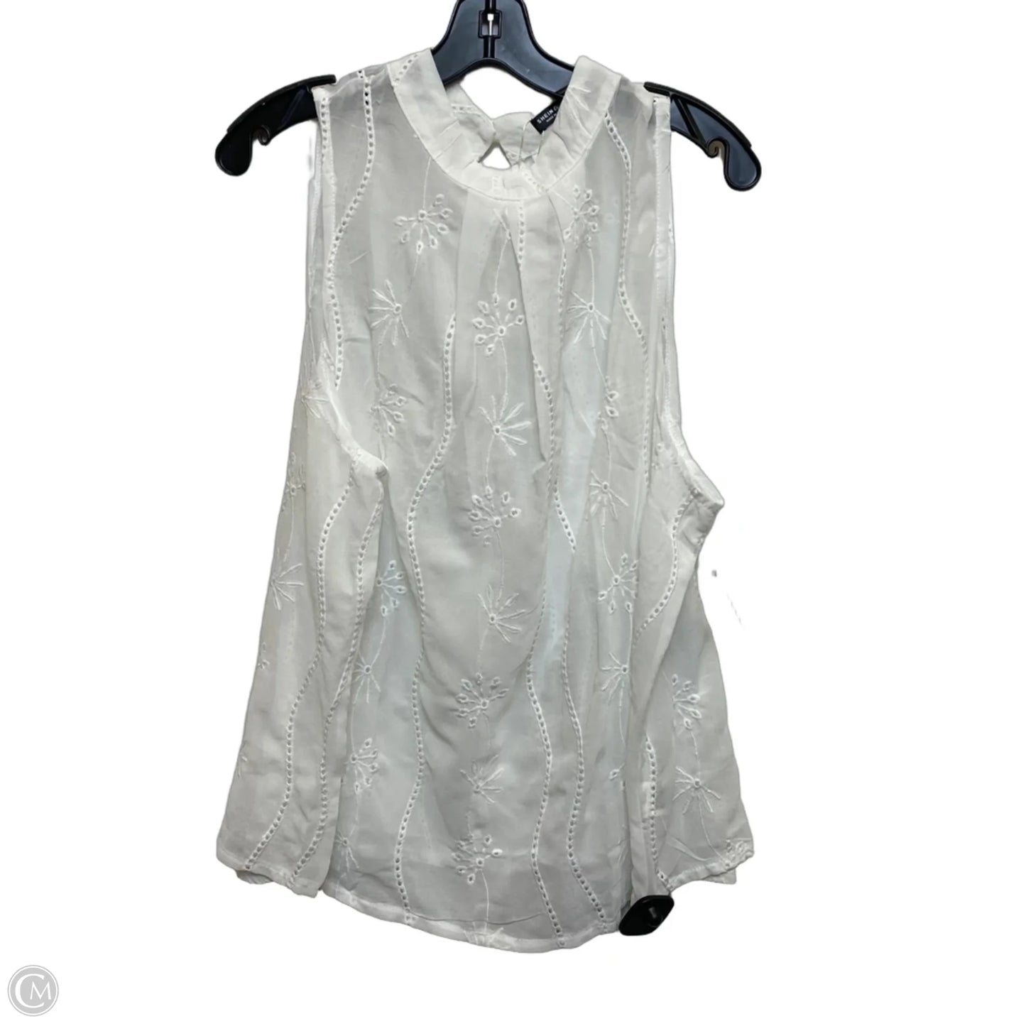 Top Sleeveless By Shein In White, Size: 3x