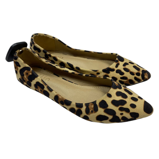 Shoes Flats By Ollio In Animal Print, Size: 7.5