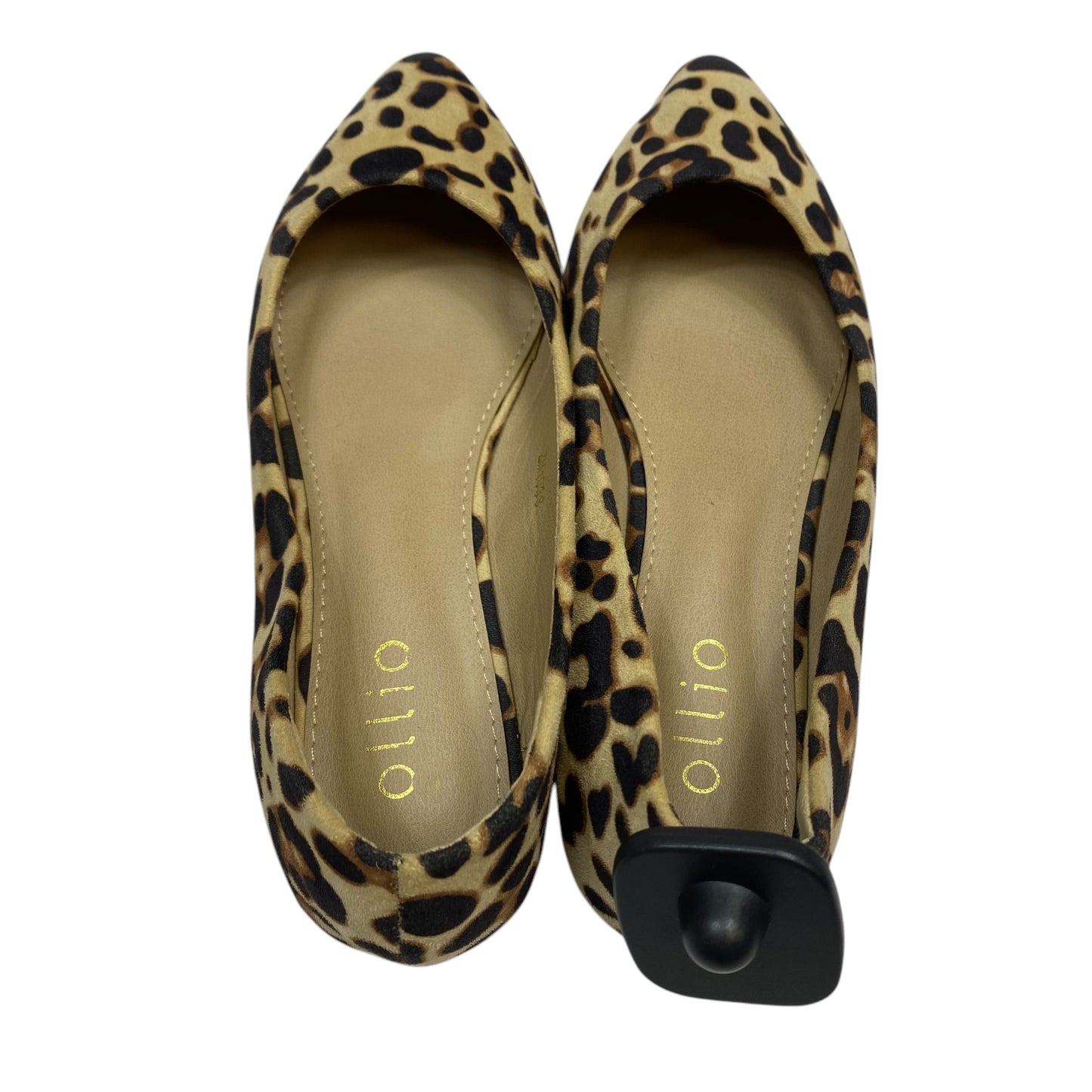 Shoes Flats By Ollio In Animal Print, Size: 7.5