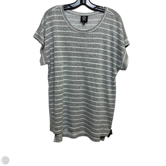 Top Short Sleeve By Bobeau In Grey, Size: Xl