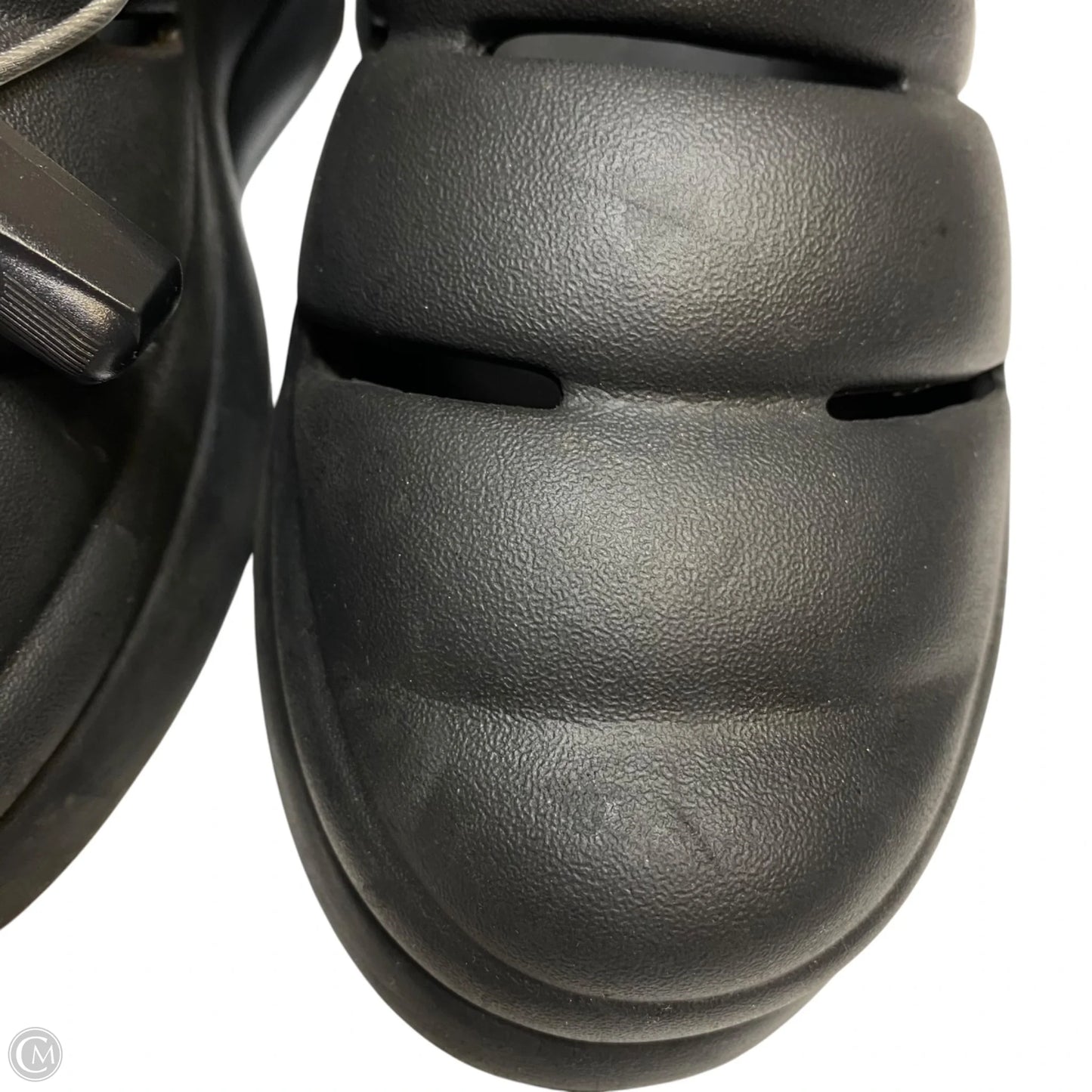 Shoes Designer By Ugg In Black, Size: 6