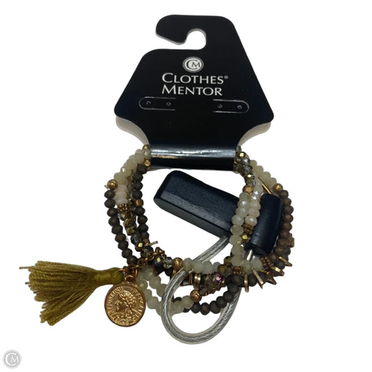 Bracelet Beaded By Clothes Mentor, Size: 03 Piece Set