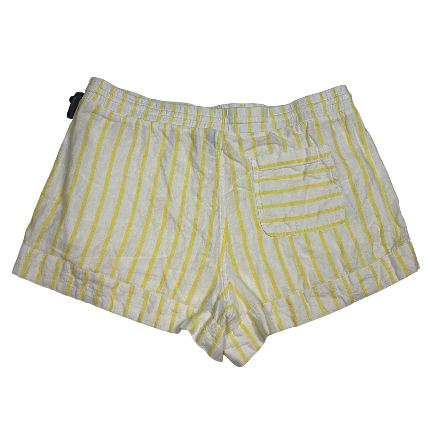 Shorts By Universal Thread  Size: Xl