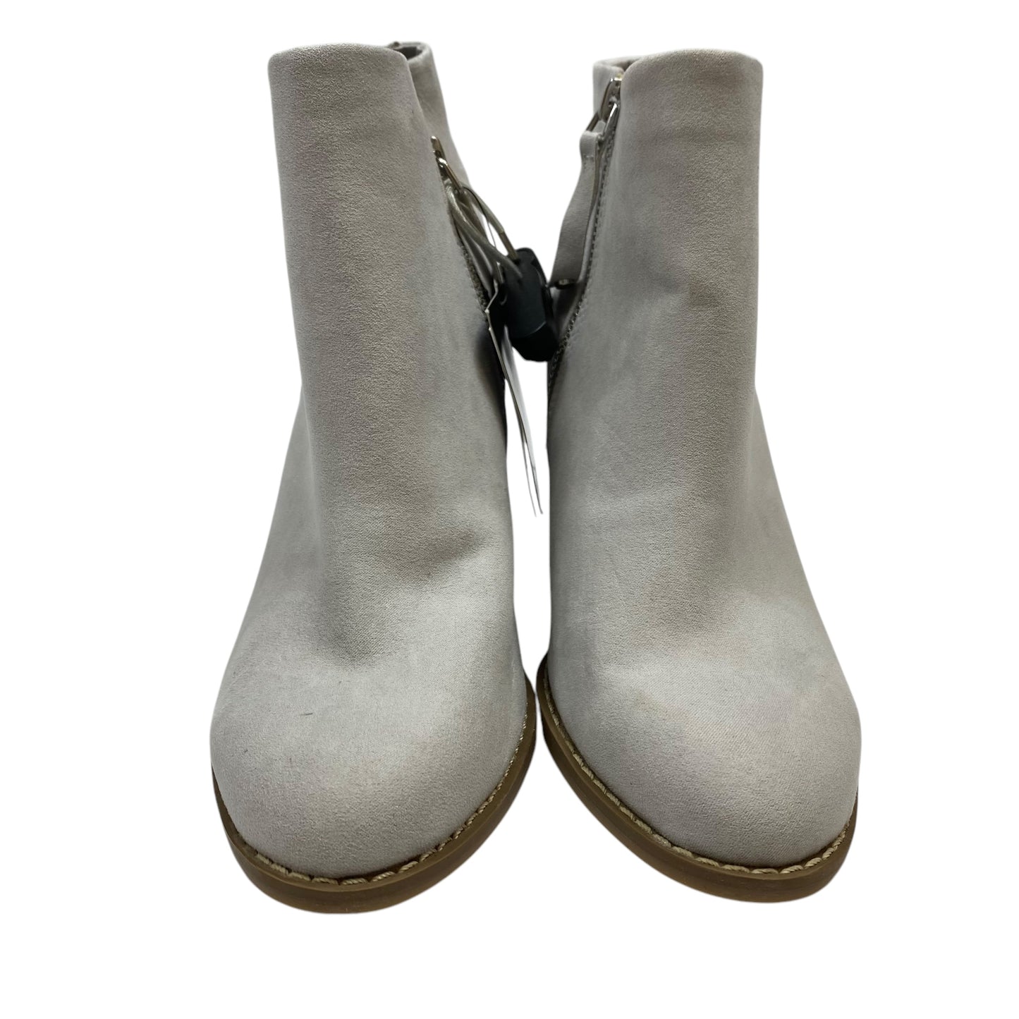 Boots Ankle Heels By Dolce Vita In Grey, Size: 6.5