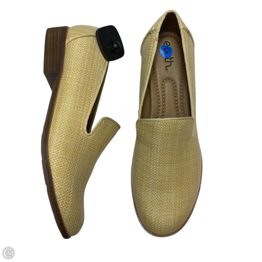 Shoes Flats By Earth In Tan, Size: 11