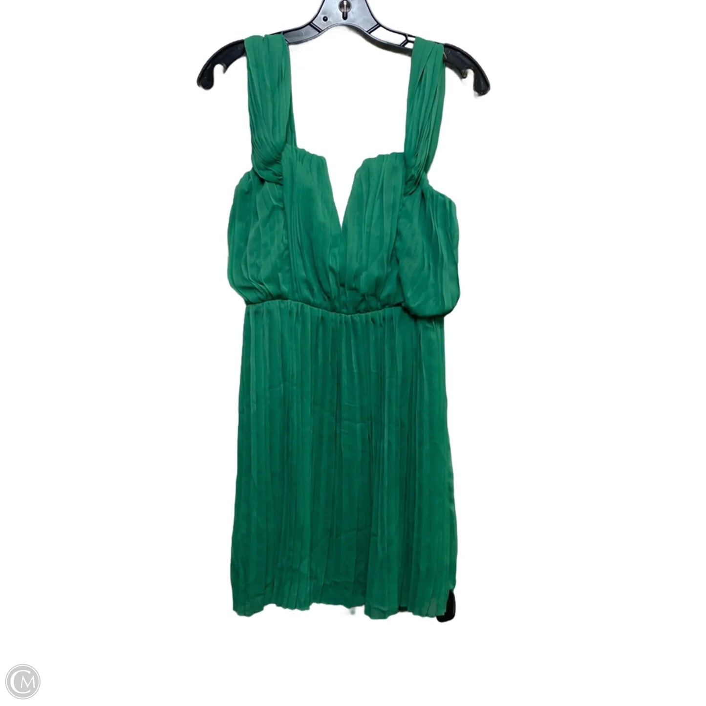 Dress Casual Short By Do + Be In Green, Size: M