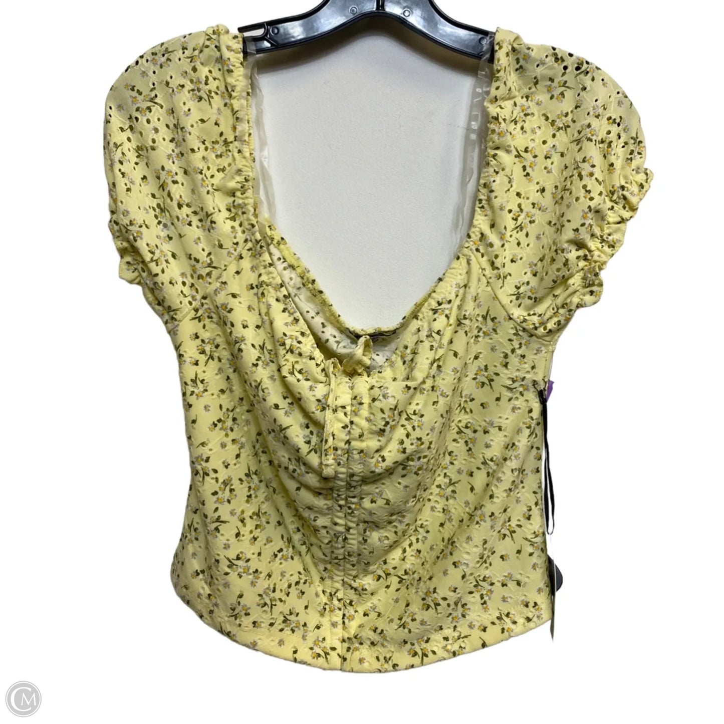 Top Short Sleeve By Faded Rose In Yellow, Size: Xl