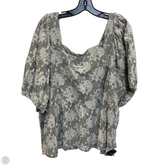 Top Short Sleeve By Cato In Grey, Size: 4x