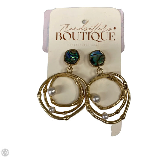 Earrings Dangle/drop By Trendsetters Boutique