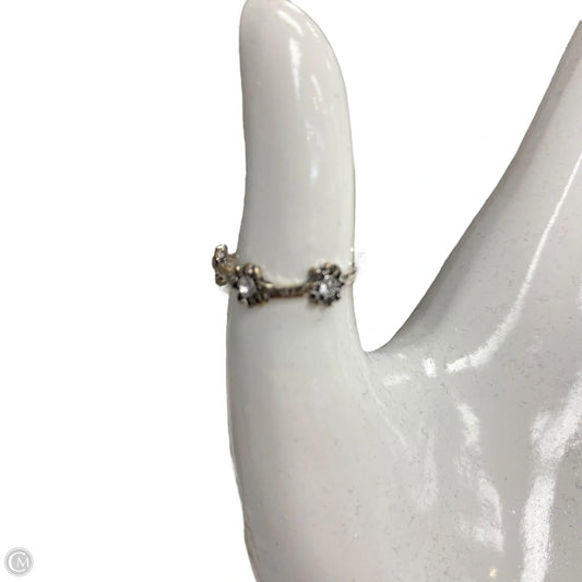 Ring Band By Clothes Mentor, Size: 5.5