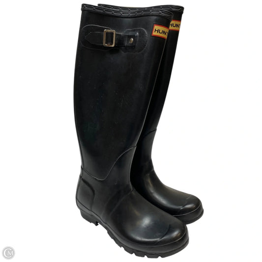 Boots Designer By Hunter In Black, Size: 5
