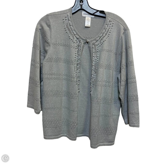 Sweater By Alfred Dunner In Grey, Size: M