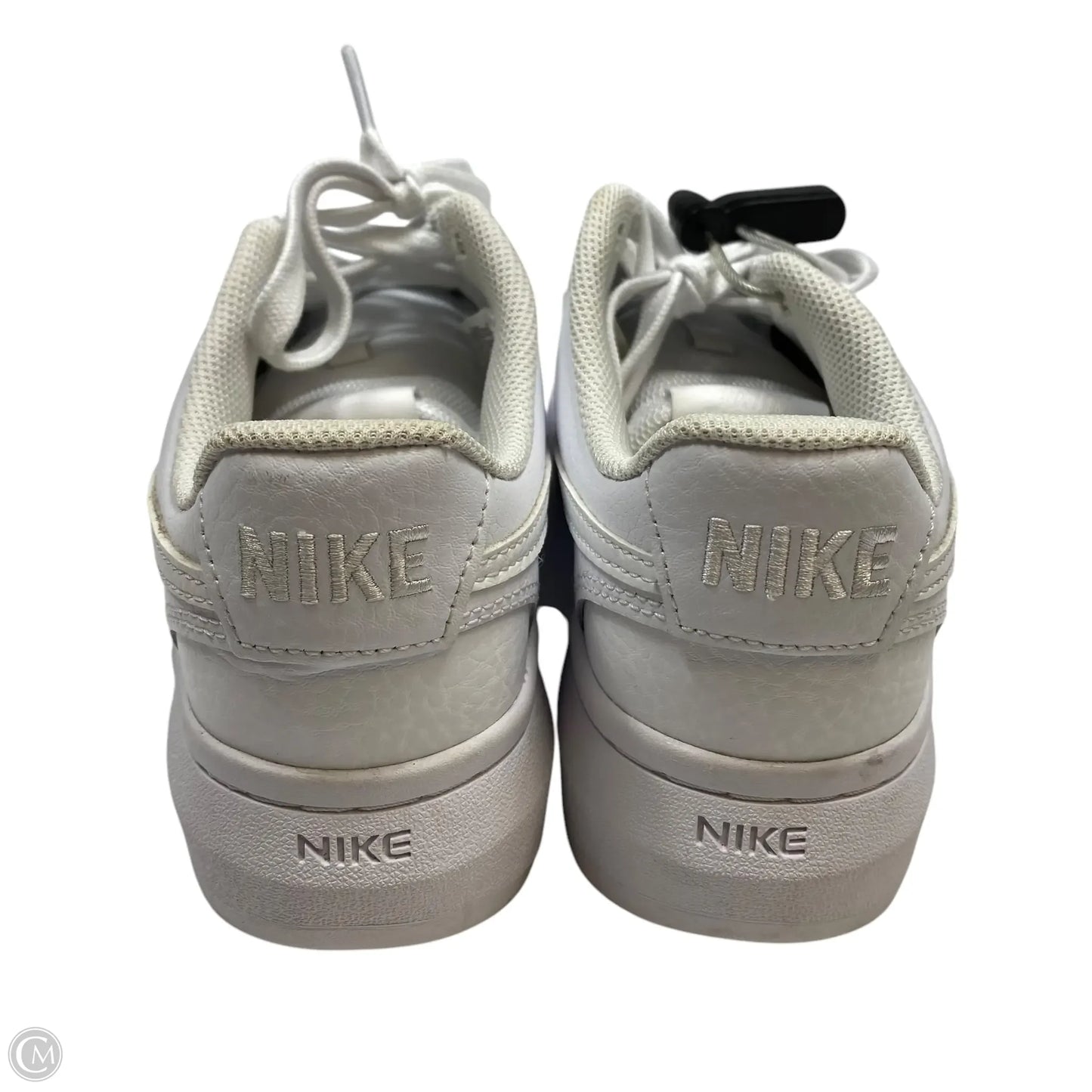 Shoes Sneakers By Nike In White, Size: 8.5