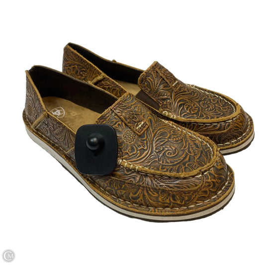Shoes Flats By Ariat In Brown, Size: 7.5